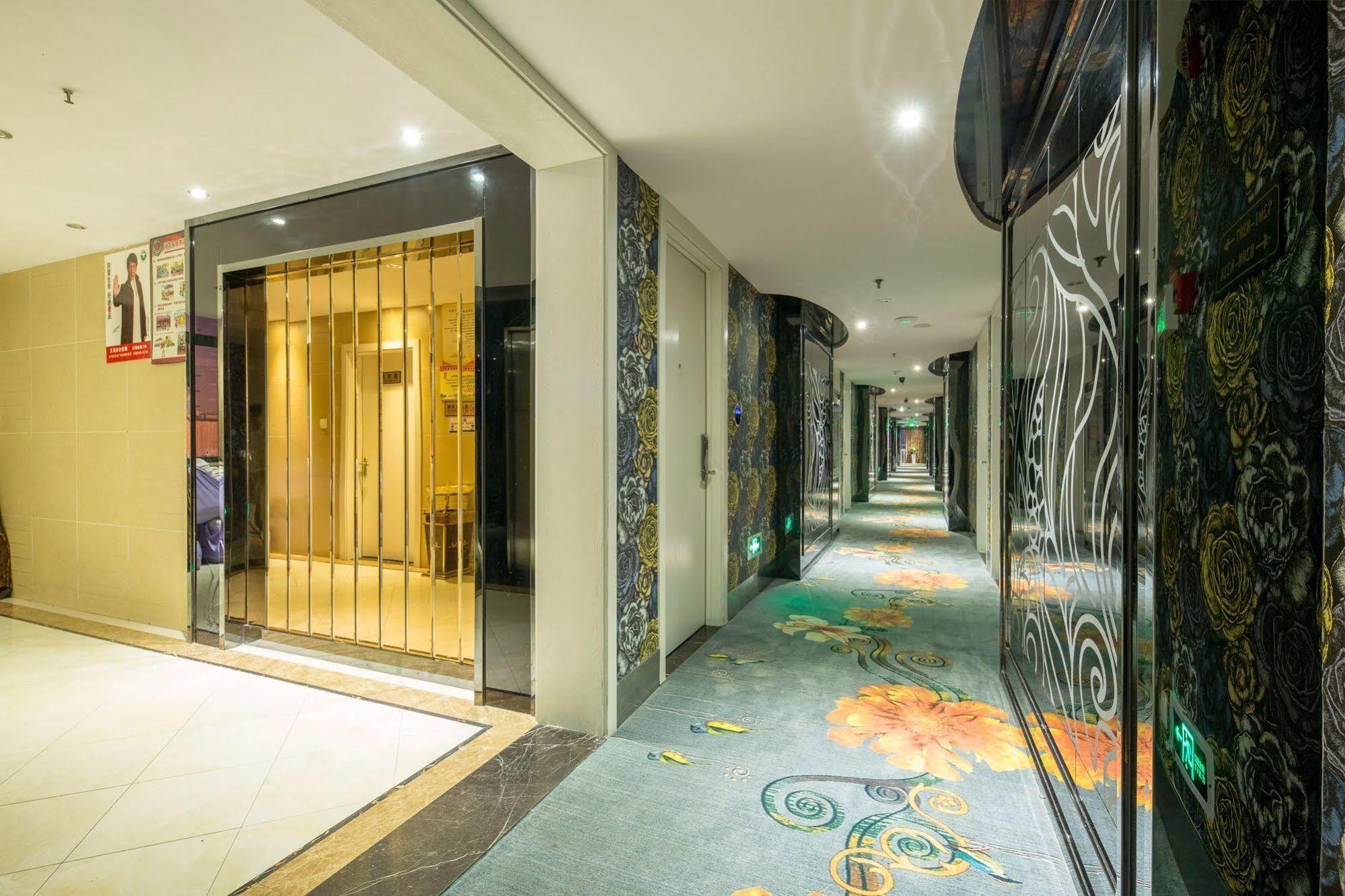 Lvgu Hotel Yiwu  Dış mekan fotoğraf