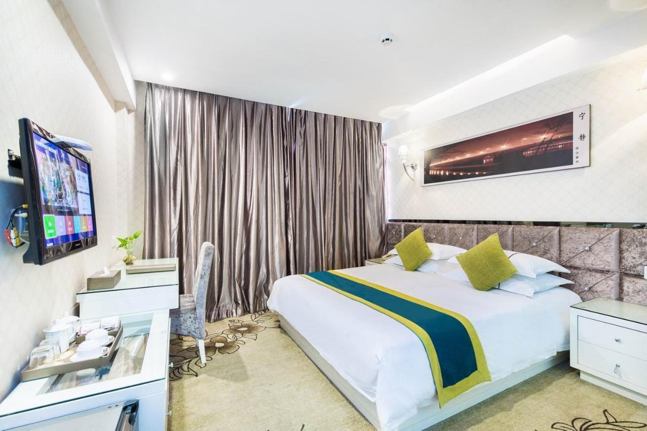 Lvgu Hotel Yiwu  Dış mekan fotoğraf